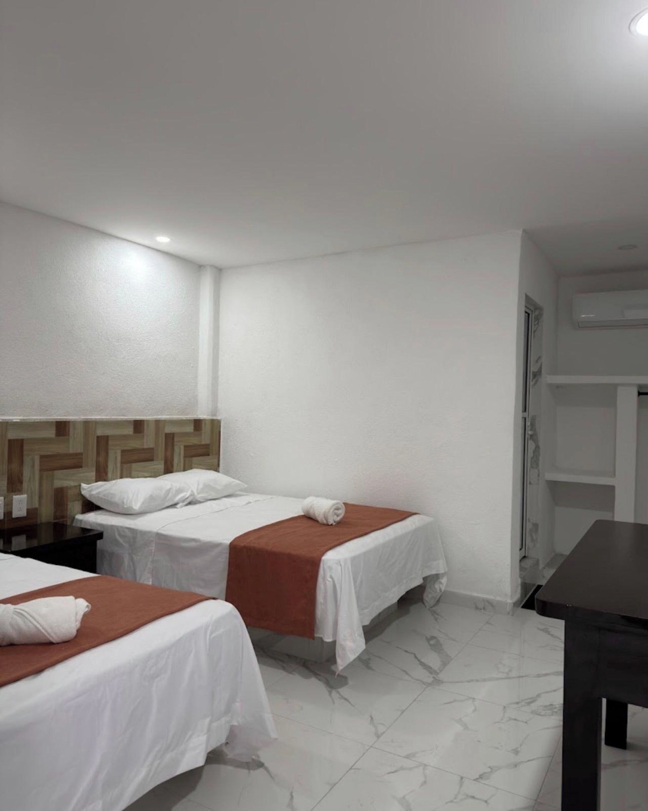 Luxury Double Room, Partial Ocean View | Free WiFi, bed sheets