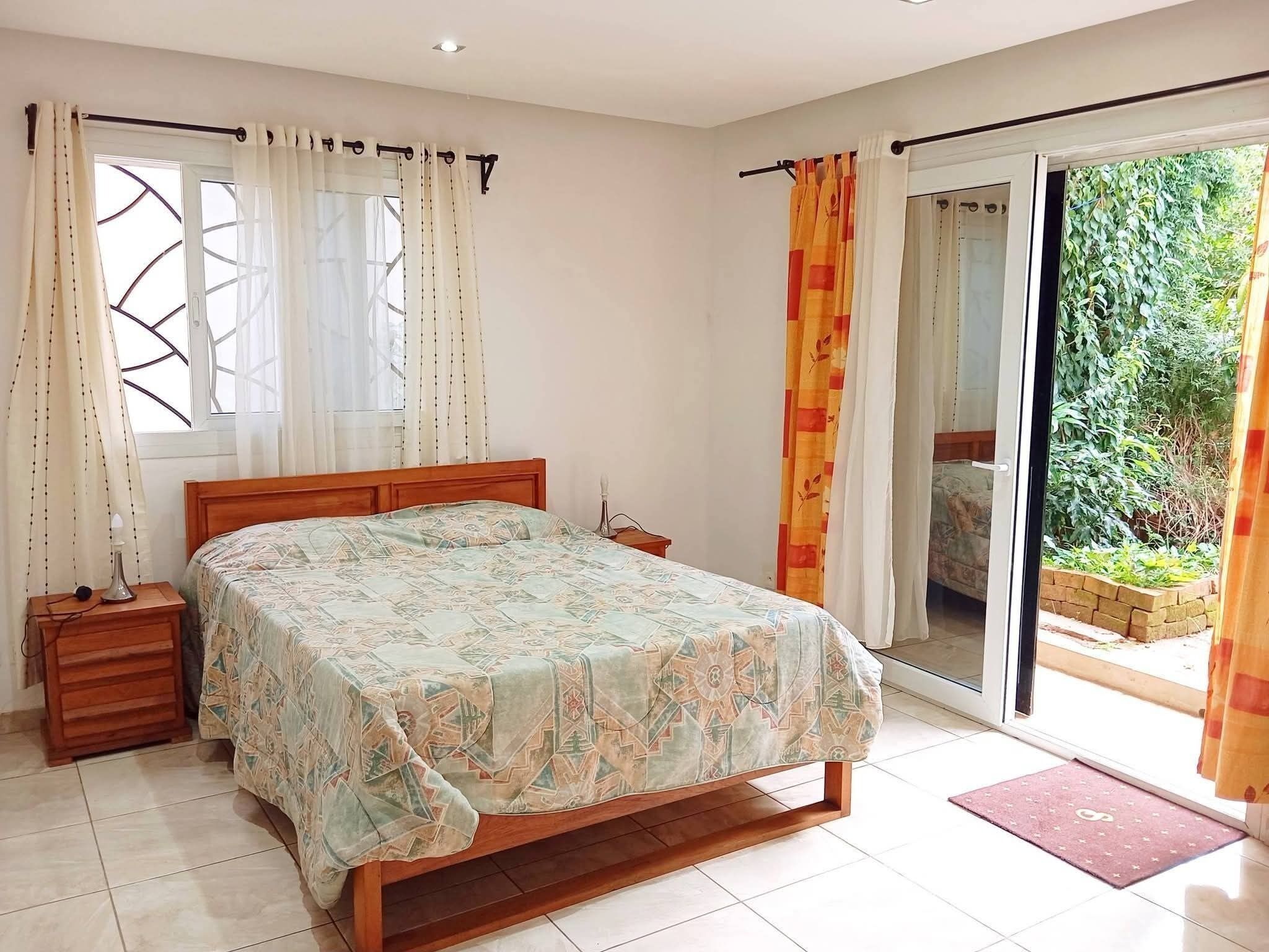1 bedroom, iron/ironing board, internet, bed sheets