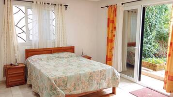 1 bedroom, iron/ironing board, internet, bed sheets