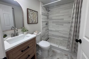 Hair dryer, soap, toilet paper - Boardwalk Views!! Ocean Views!! Clean!! Newly renovated! One bedroom Condo! (Ocean City)