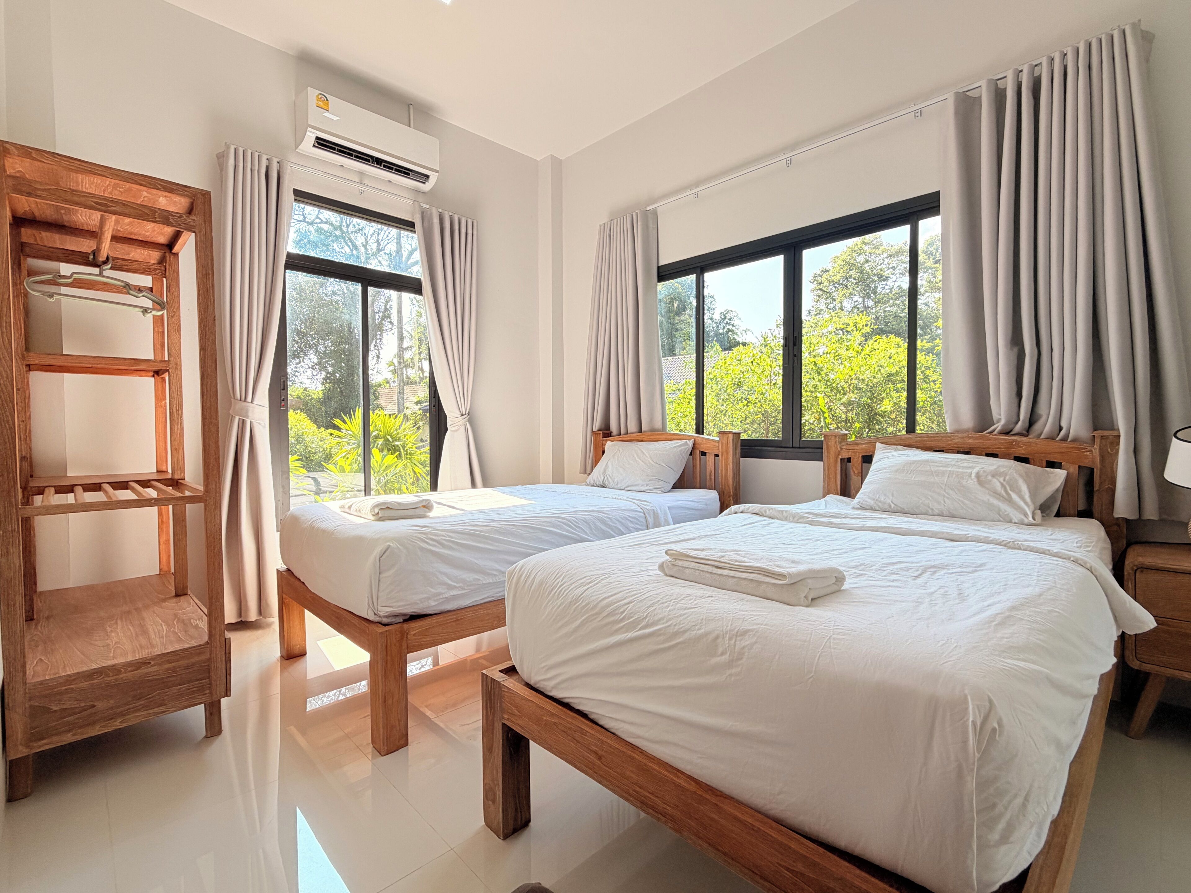 In-room safe, desk, laptop workspace, free WiFi