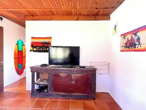 Interior - remote work/nature/800m town center (Punta del Diablo)