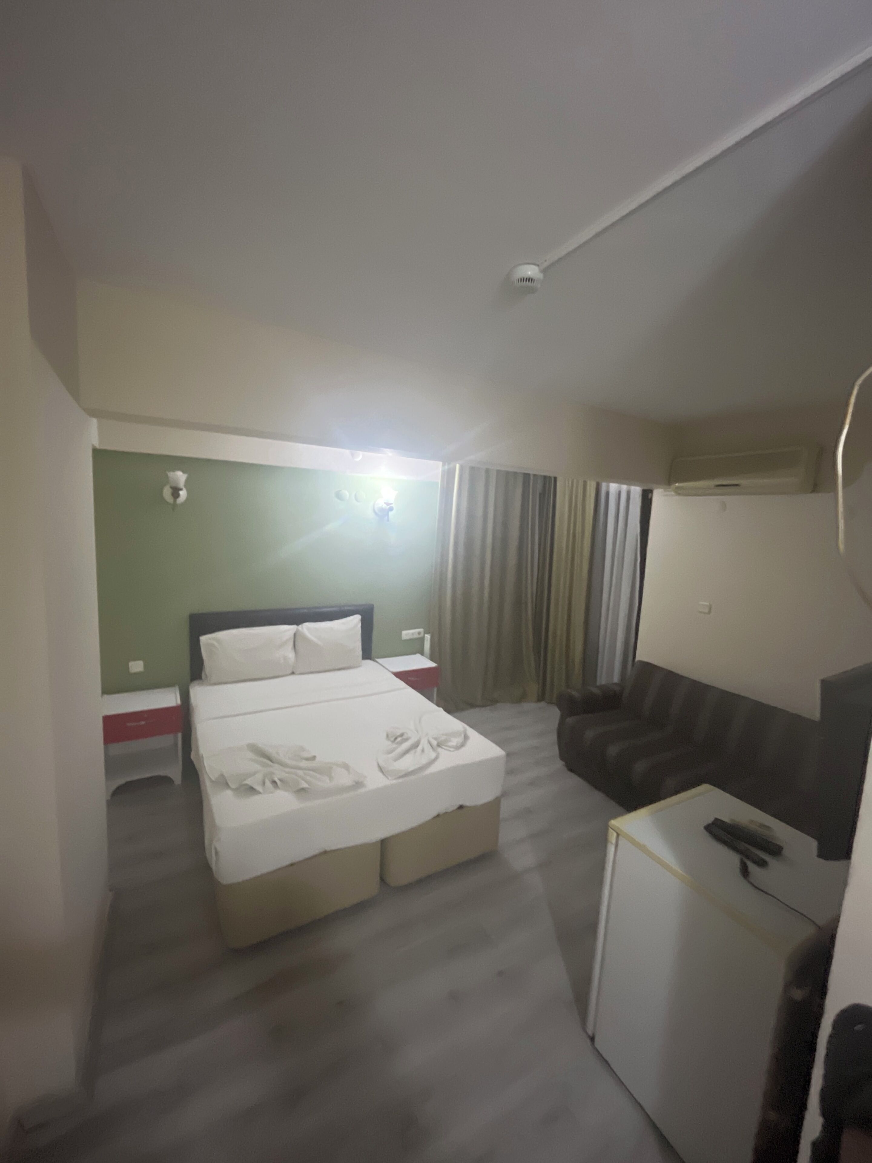 Classic Twin Room, Balcony, City View | Free WiFi