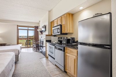 Cozy Chula Vista Resort Studio Villa in fabulous Wisconsin Dells