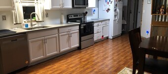 Charming 1-bedroom mobile home in Seguin perfect for relaxing getaway