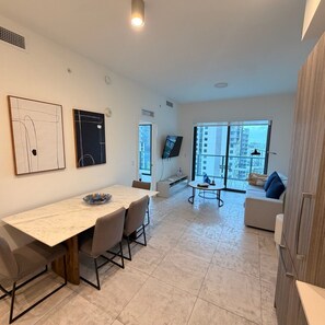 Living area - Nomad Stlysh (Miami)