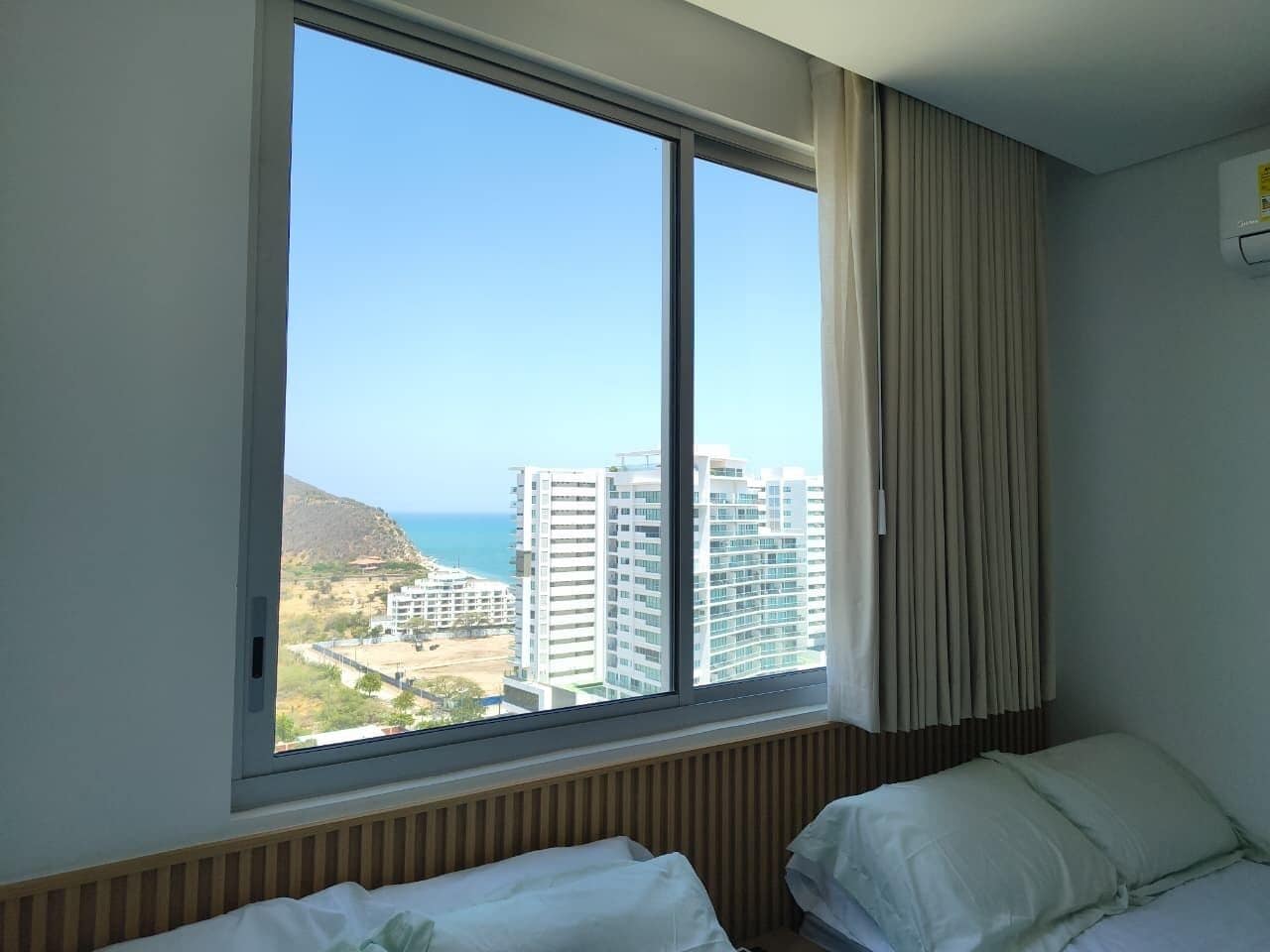 家庭公寓式客房, 海景 | 高档床上用品、羽绒被、客房内保险箱、熨斗/熨衣板
