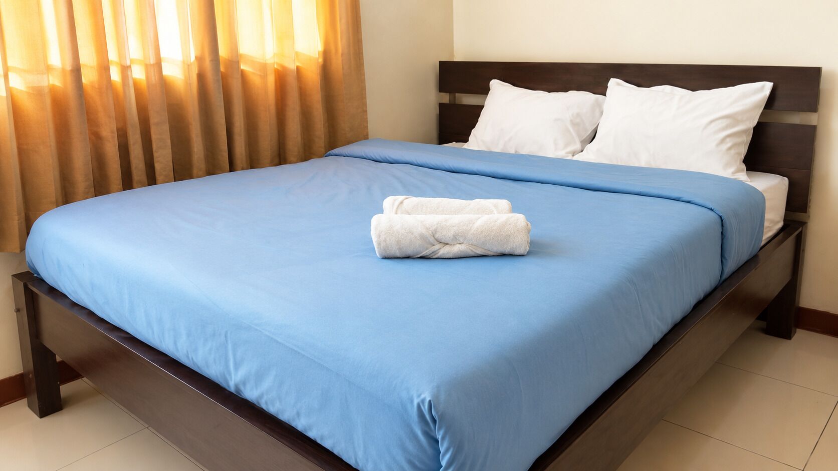 Superior Double Room, Balcony | Desk, free WiFi