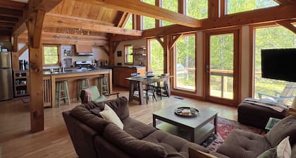 Dog friendly cabin on private wooded lot
