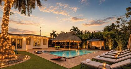Tiki Oasis with outside kitchen• Game Room • Fire Pit • 4BR Retreat • Pool