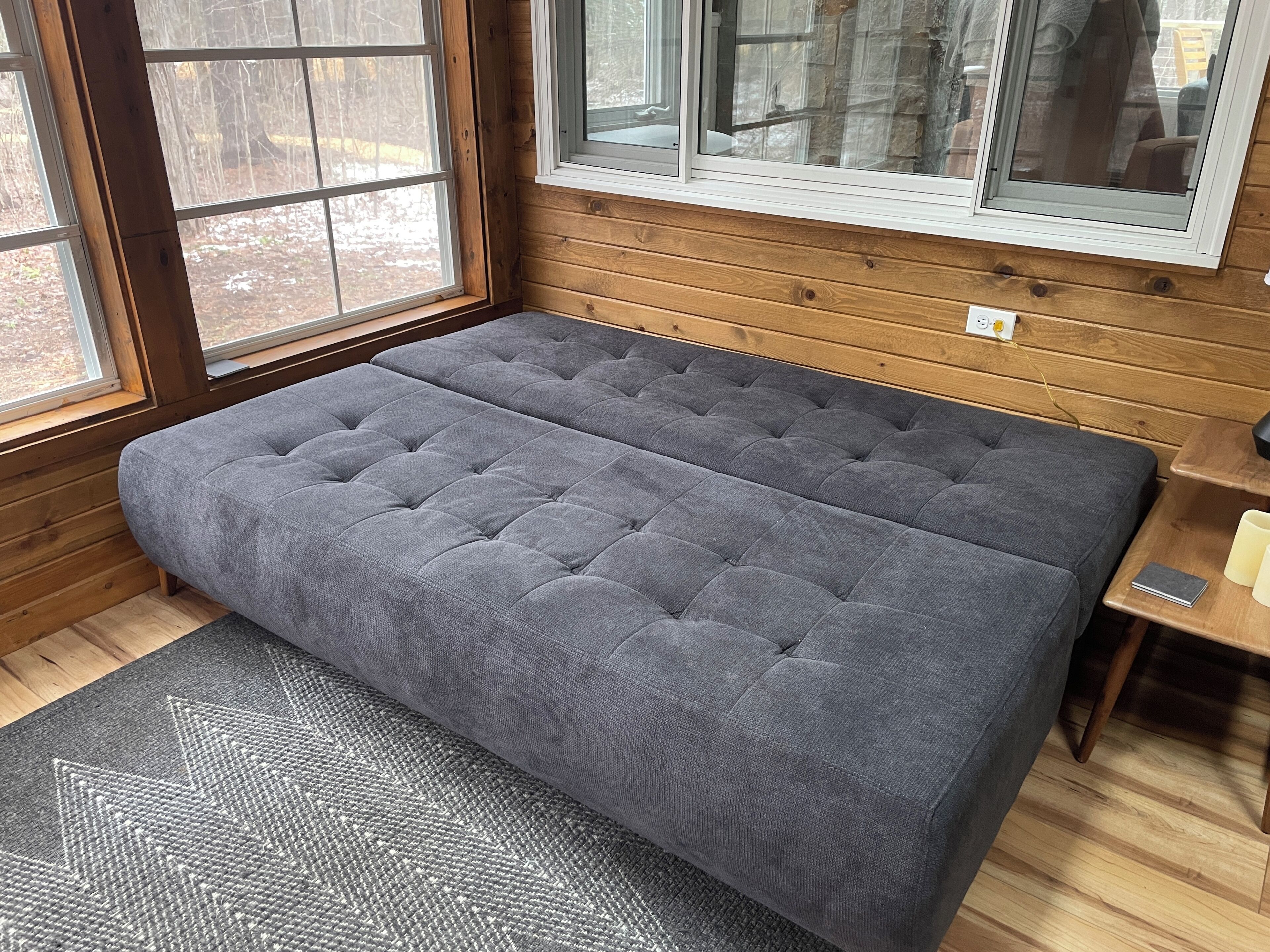 2 bedrooms, desk, iron/ironing board, travel cot