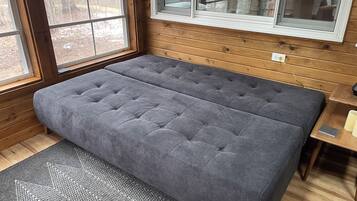 2 bedrooms, desk, iron/ironing board, travel cot