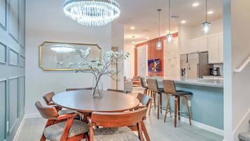 Townhome, Multiple Beds, Pool Access, Pool View (10461ET-SVH) | Dining