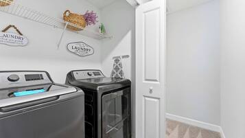 Townhome, Multiple Beds, Pool Access, Pool View (1112CD-SVH) | Interior