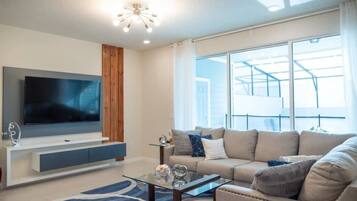 Townhouse, Beberapa Tempat Tidur, dapur, pemandangan kolam renang (706GL-SVH) | Area keluarga