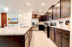 Townhome, Multiple Beds, Pool Access, Pool View (1259BPW-SVH) | Private kitchen - Luxurious Townhouse w/ Private Pool Near Attractions (Clermont)