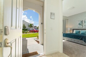 Casa adosada, varias camas, acceso a la piscina, vistas a la piscina (178CD-SVH) | Interior