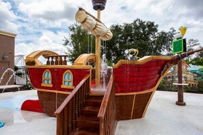 Children’s area - Spacious Townhouse w/ Pool Near Disney Attractions (Davenport)