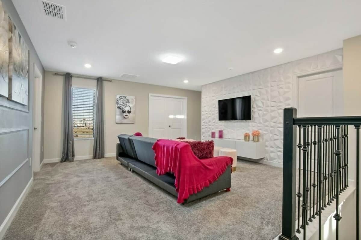 House, Multiple Beds, Pool Access, Pool View (2901FS-SVH) | Interior