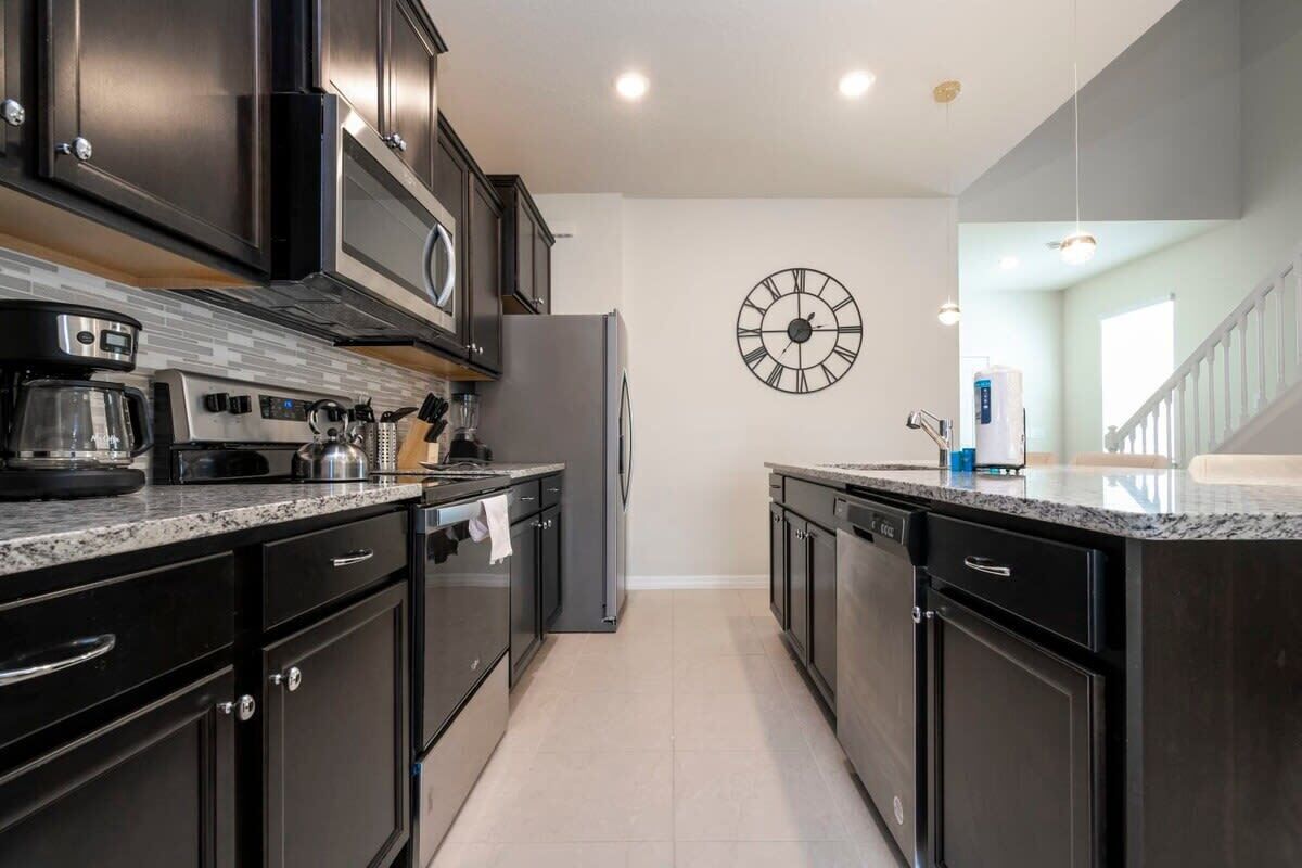 Casa, varias camas, acceso a la alberca, vista a la alberca (4015LA-SVH) | Cocina privada