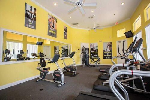 Disney Stay w/ Private Pool + Family Fun Sleeps 9