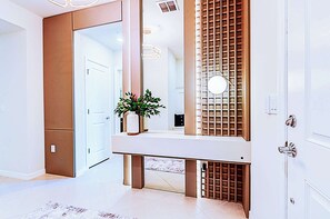 Townhome, Multiple Beds, Pool Access, Pool View (1177BI - SVH) | Interior