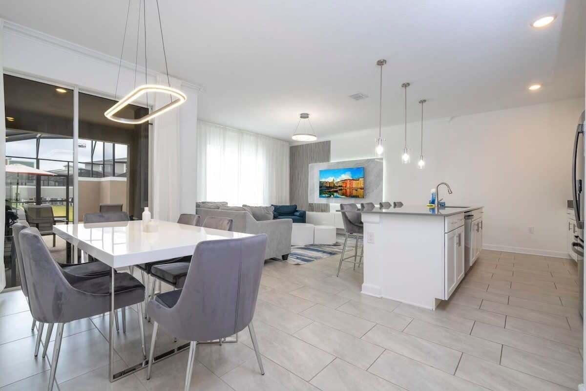 Townhome, Multiple Beds, Pool Access, Pool View (2941PL-SVH) | Interior