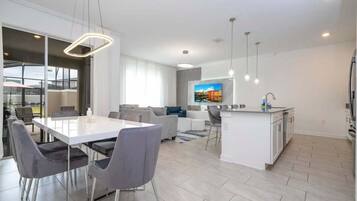 Townhome, Multiple Beds, Pool Access, Pool View (2941PL-SVH) | Interior