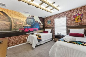 Townhome - flera sängar - tillgång till pool - utsikt mot poolen (8951BP-SVH) | 5 sovrum