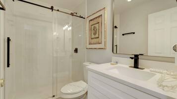 Townhome, Multiple Beds, Pool Access, Pool View (3602CA-SVH) | Bathroom