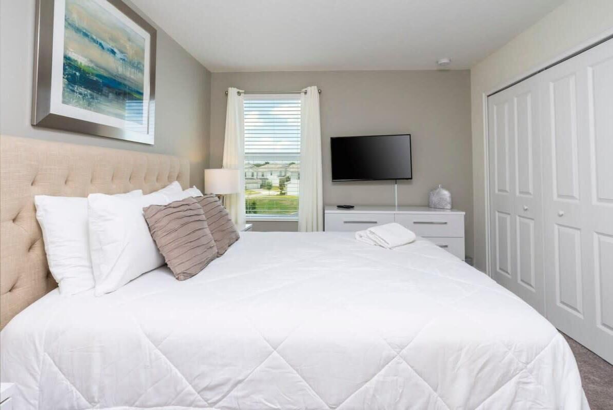 6 bedrooms