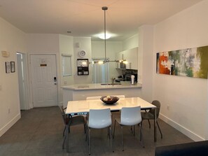 Townhome, Multiple Beds, Pool Access, Pool View (139PBD-SVH) | Dining