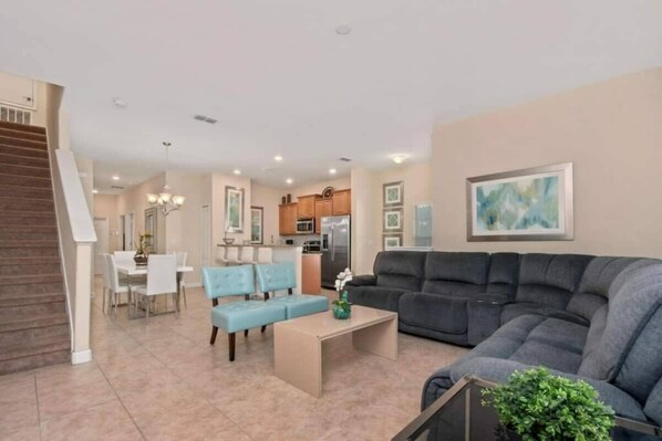 Living area - Family-friendly Paradise Palms Townhouse With Pool Access (Kissimmee)