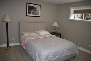 2 bedrooms, WiFi, bed sheets - A cozy beachside retreat that feels just like home (Victoria)