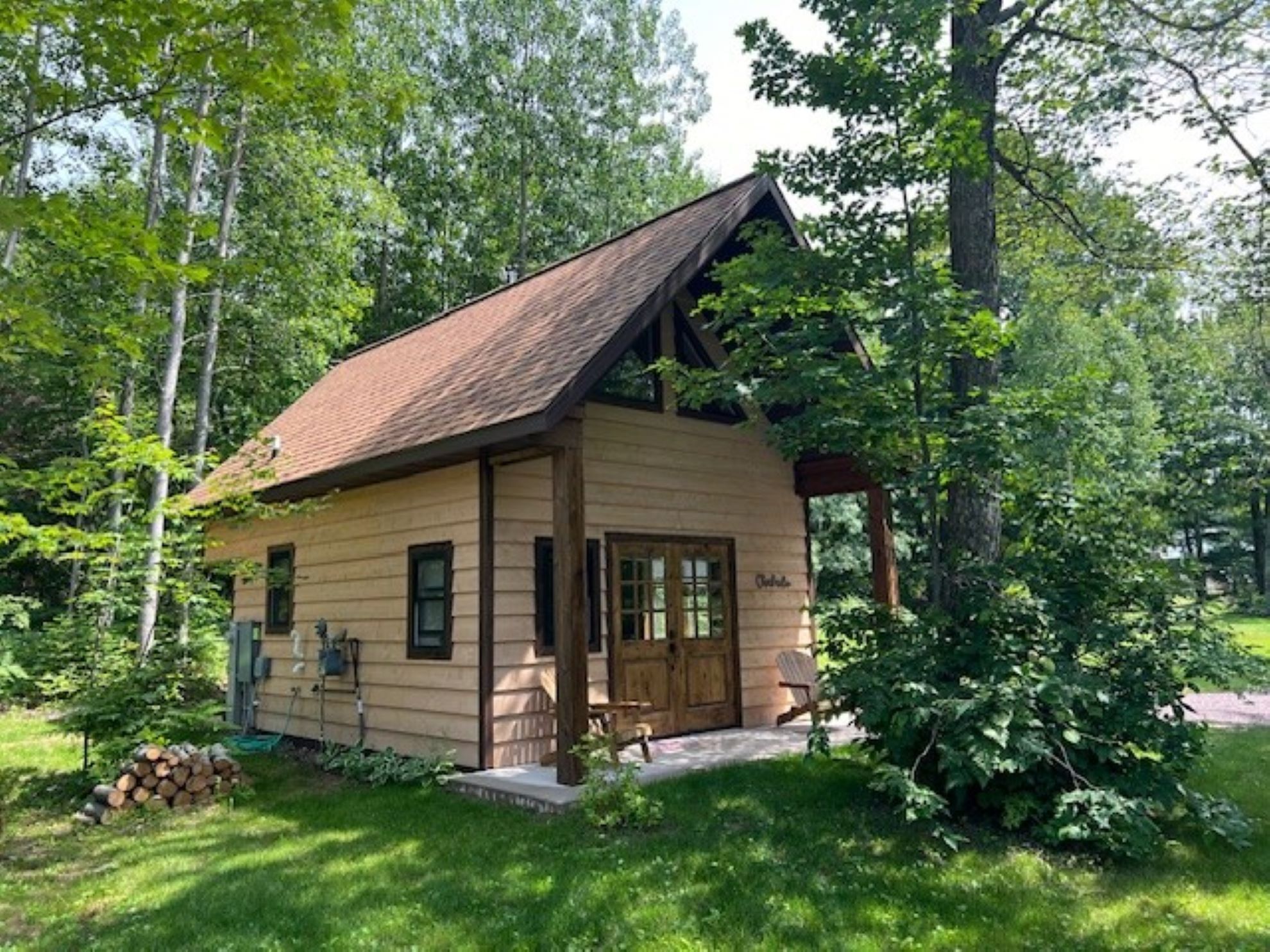Luksusmökki, 1 suuri parisänky, patio | Ilmainen Wi-Fi