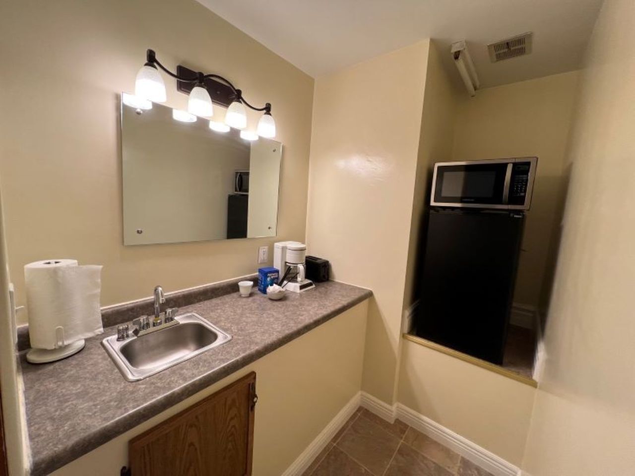 Private kitchenette