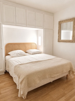2 Schlafzimmer, Bügeleisen/Bügelbrett, WLAN