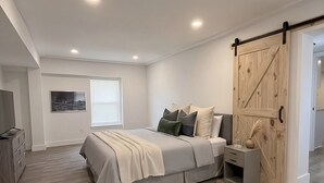 3 slaapkamers, een strijkplank/strijkijzer, wifi, beddengoed
