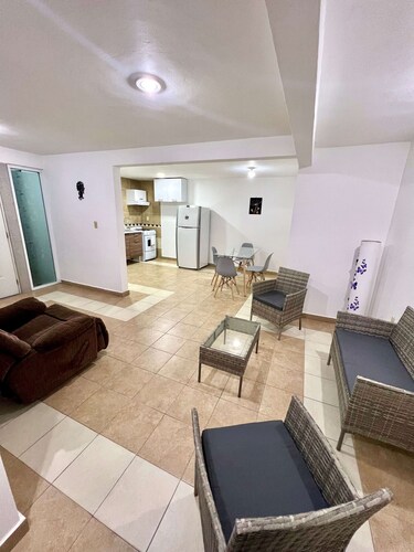 Apartment with parking and a kitchen near Six Flags