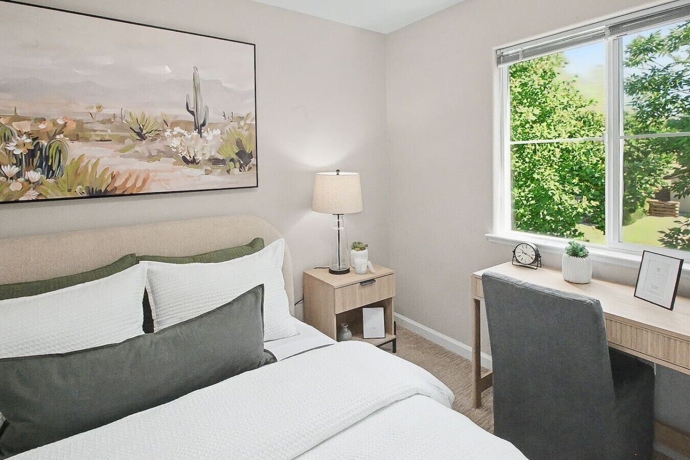 3 habitaciones, escritorio, tabla de planchar con plancha y wifi 