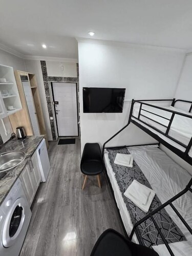 Small House ApartHotel