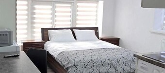 Small House ApartHotel