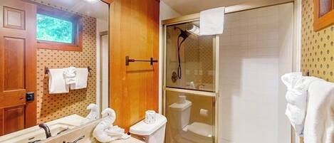 Shower, hair dryer, towels