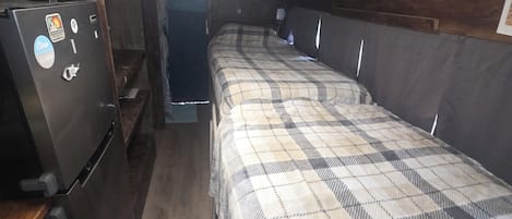 1 chambre, literie fournie