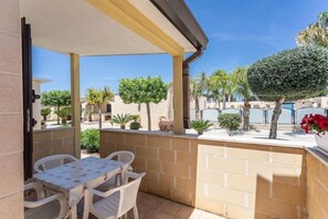 Outdoor dining - Residence La Pineta - Campsite (Otranto)