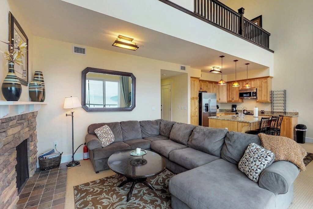 TV, fireplace, DVD player, stereo