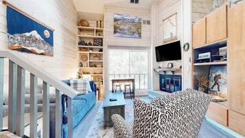 Fireplace, DVD player