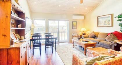 Cozy Mountain Abode with WiFi, Pool, & Perfect Location Near Downtown Ketchum