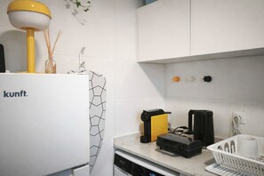 Private kitchen - Mouraria Guest Apartment (Lisboa)