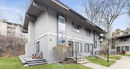 Waterfront Home w/ Deck, Balcony, Fireplace & Private W/D - Walk Downtown
